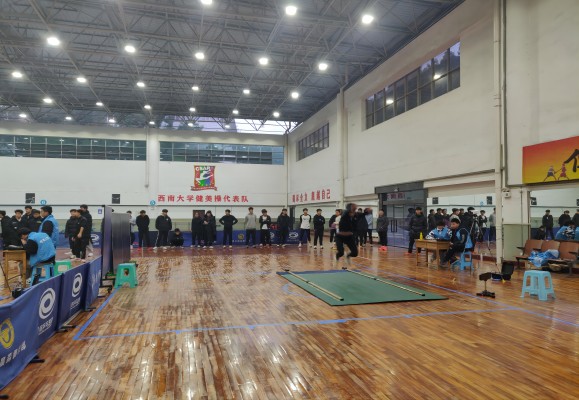 西南大学内容图4-立定跳远考试